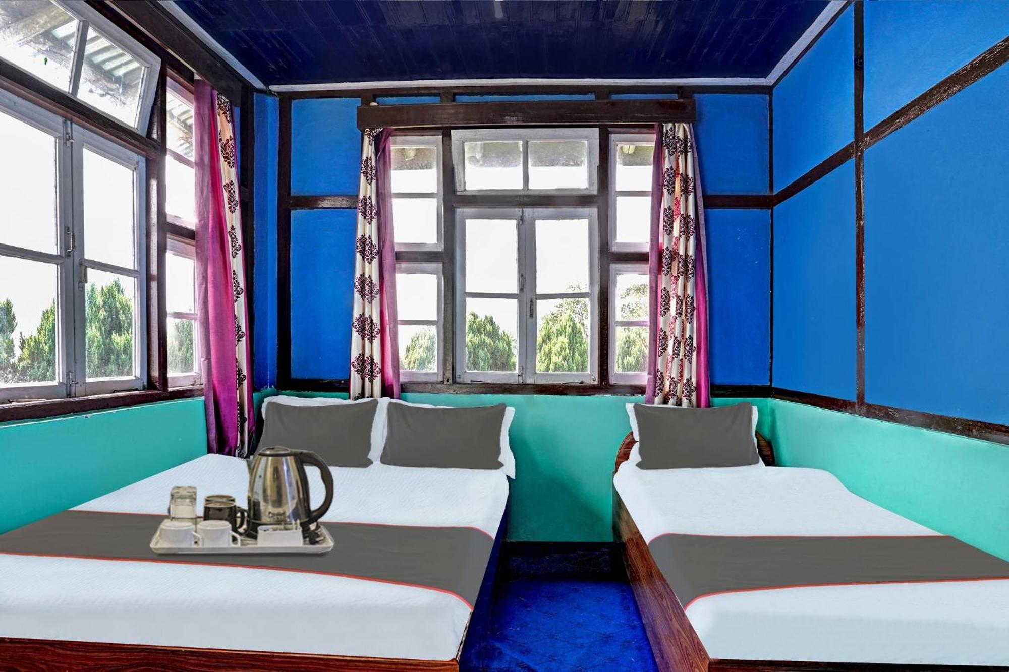 Capital O Basera Resort Padamchen Экстерьер фото